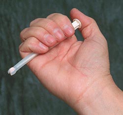 移动拇指推动扳机